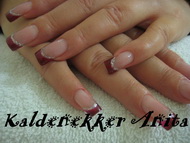 pöttyök helyett ezüst csík